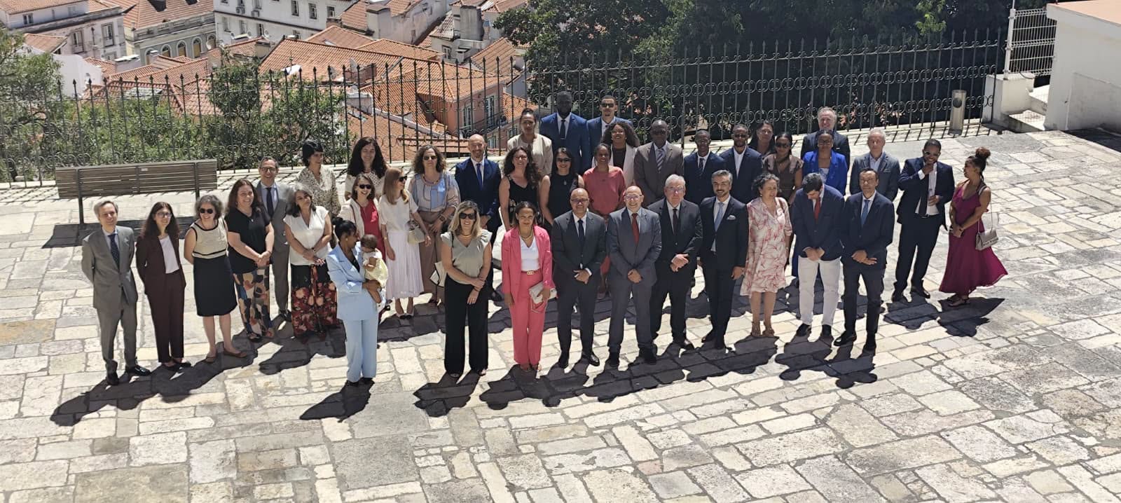 𝗘𝗻𝗰𝗲𝗿𝗿𝗮𝗺𝗲𝗻𝘁𝗼 𝗱𝗼 𝟲.º 𝗖𝘂𝗿𝘀𝗼 𝗱𝗲 𝗠𝗮𝗴𝗶𝘀𝘁𝗿𝗮𝗱𝗼𝘀 𝗺𝗮𝗿𝗰𝗮 𝘂𝗺𝗮 𝗻𝗼𝘃𝗮 𝗳𝗮𝘀𝗲 𝗱𝗮 𝗰𝗼𝗼𝗽𝗲𝗿𝗮𝗰̧𝗮̃𝗼 𝗷𝘂𝗱𝗶𝗰𝗶𝗮́𝗿𝗶𝗮 𝗲𝗻𝘁𝗿𝗲 𝗖𝗮𝗯𝗼 𝗩𝗲𝗿𝗱𝗲 𝗲 𝗣𝗼𝗿𝘁𝘂𝗴𝗮𝗹